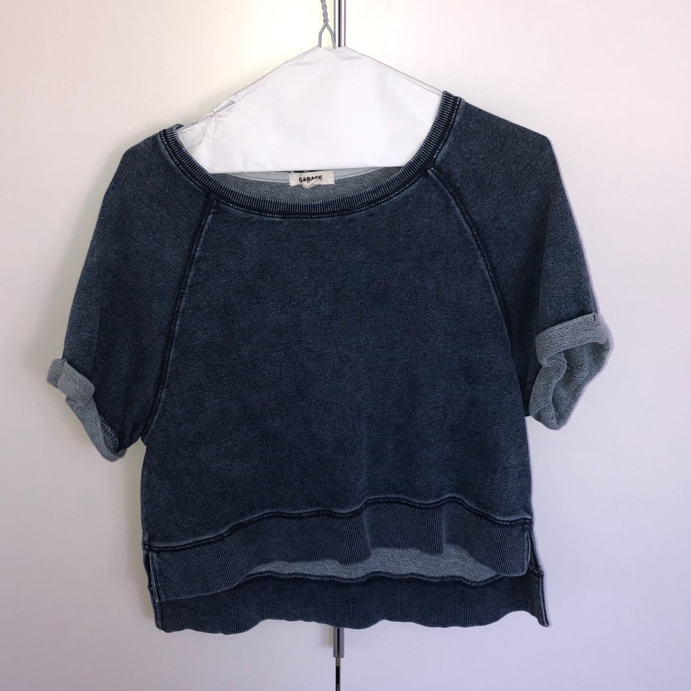 JEANS COLOUR FLOWY HIGH LOW TEE